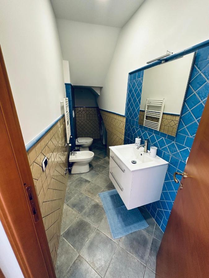 Newhouse Victoria - Sea View Apartment Нетуно Екстериор снимка