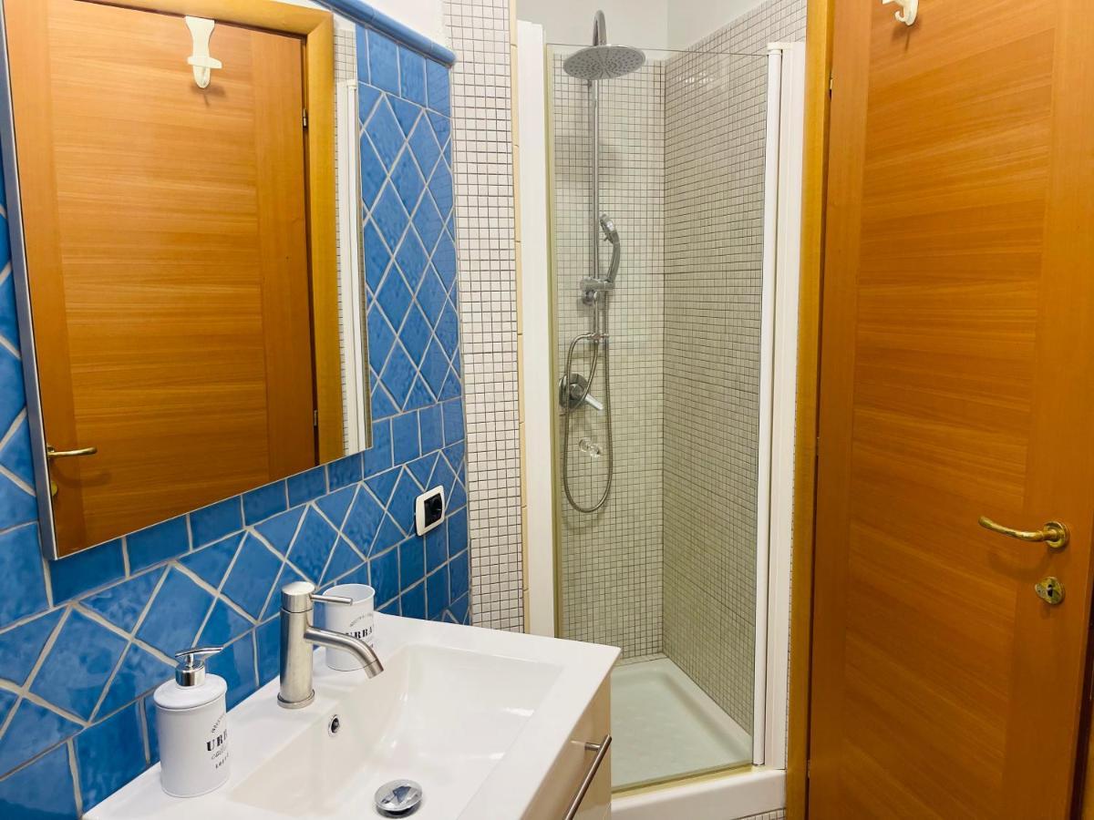 Newhouse Victoria - Sea View Apartment Нетуно Екстериор снимка