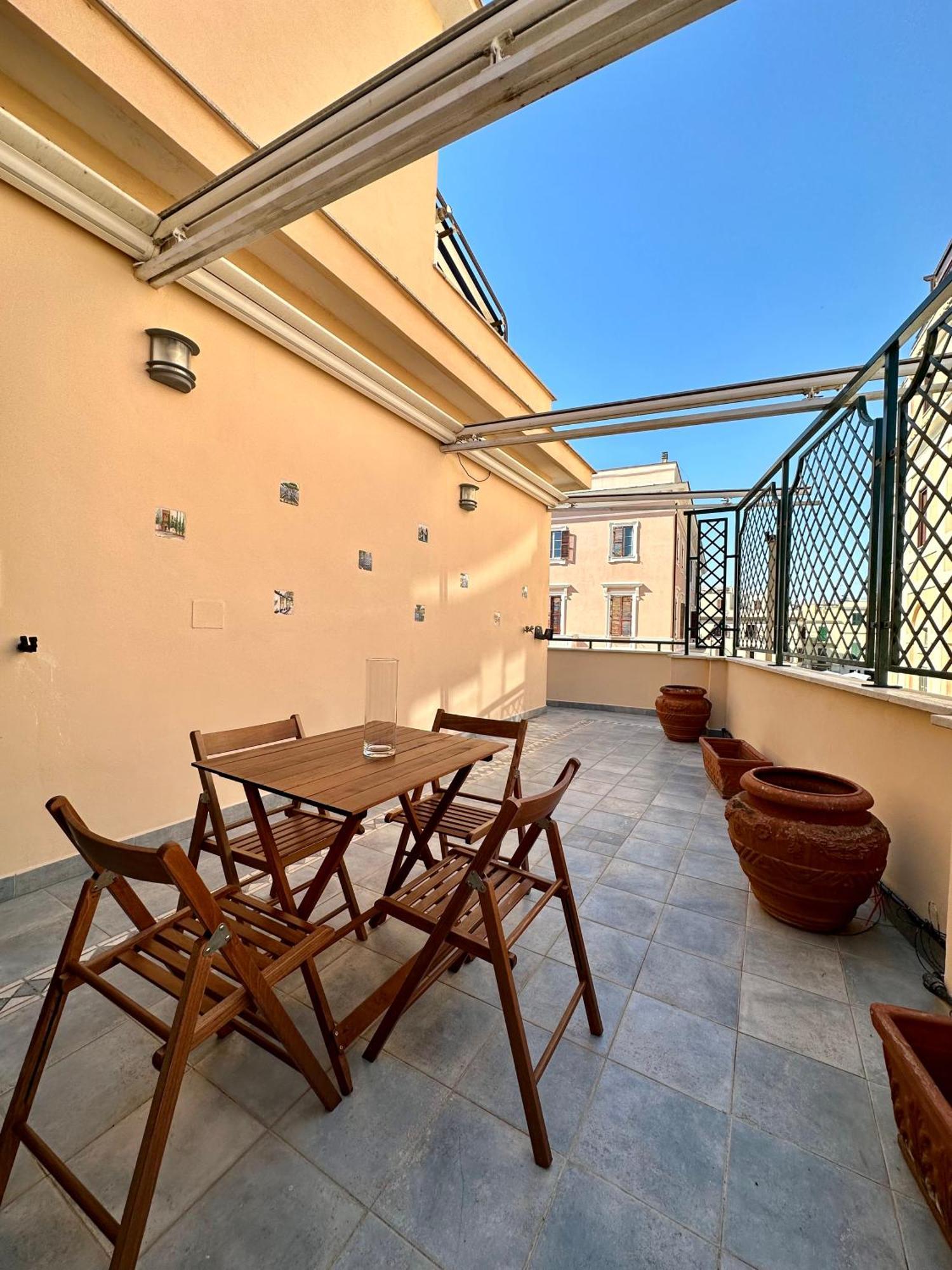 Newhouse Victoria - Sea View Apartment Нетуно Екстериор снимка